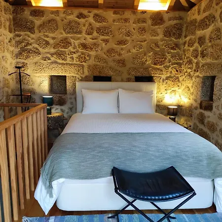 Quinta De Sao Pedro De Vir-A-Corca Em Monsanto Bed & Breakfast Exterior photo